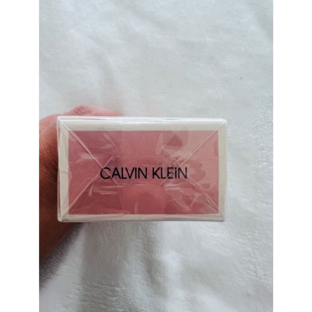 Calvin Klein Eternity Moment Eau de
Parfum Spray 1.0 fl oz / 30 ml - Picture 6 of 6